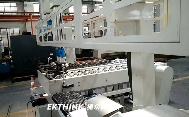 重型桁架機(jī)械手,外圓磨床磨輸入軸(圖2) 重型桁架機(jī)械手